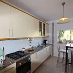 Moura - Clever Details