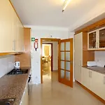 Moura - Clever Details *