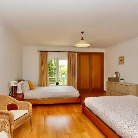 Moura - Clever Details * Vilamoura