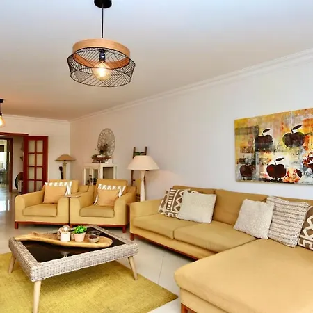 Daire Moura - Clever Details *