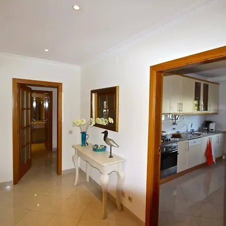 Moura - Clever Details * Vilamoura