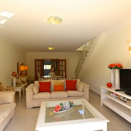 Moura - Clever Details Vilamoura