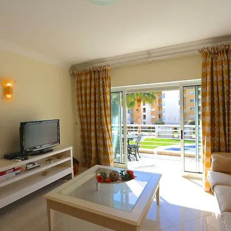 Moura - Clever Details Vilamoura