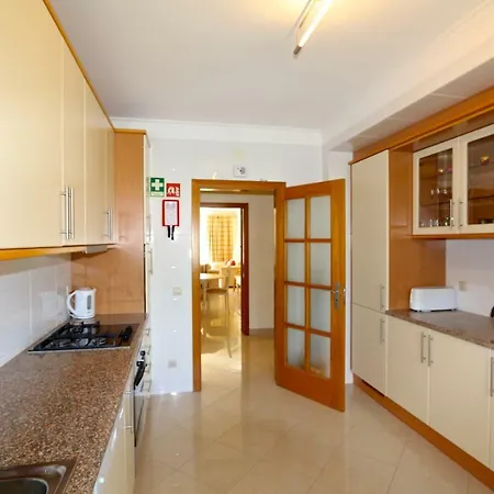 Moura - Clever Details *