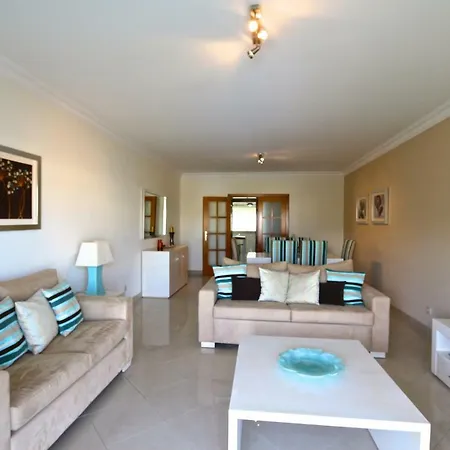 Moura - Clever Details 维拉摩拉