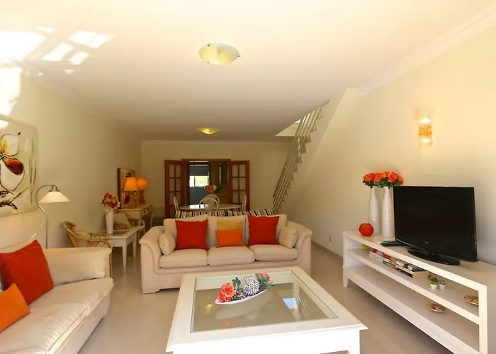 Moura - Clever Details Vilamoura