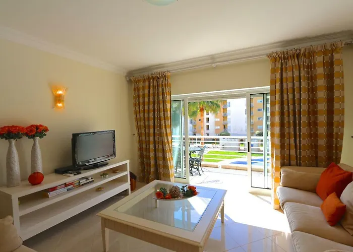 Moura - Clever Details Vilamoura