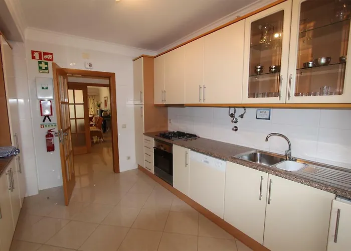 Moura - Clever Details