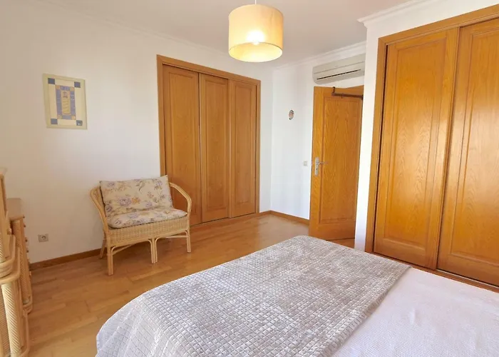 Moura - Clever Details * Vilamoura