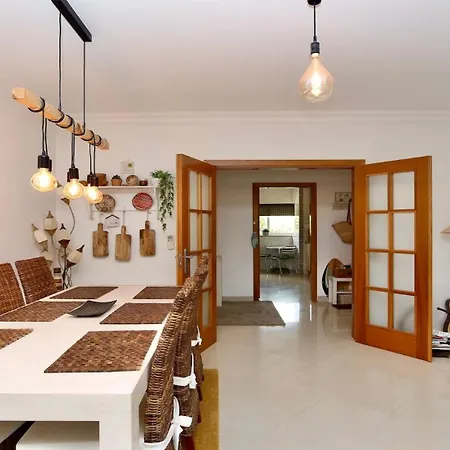 Moura - Clever Details *
